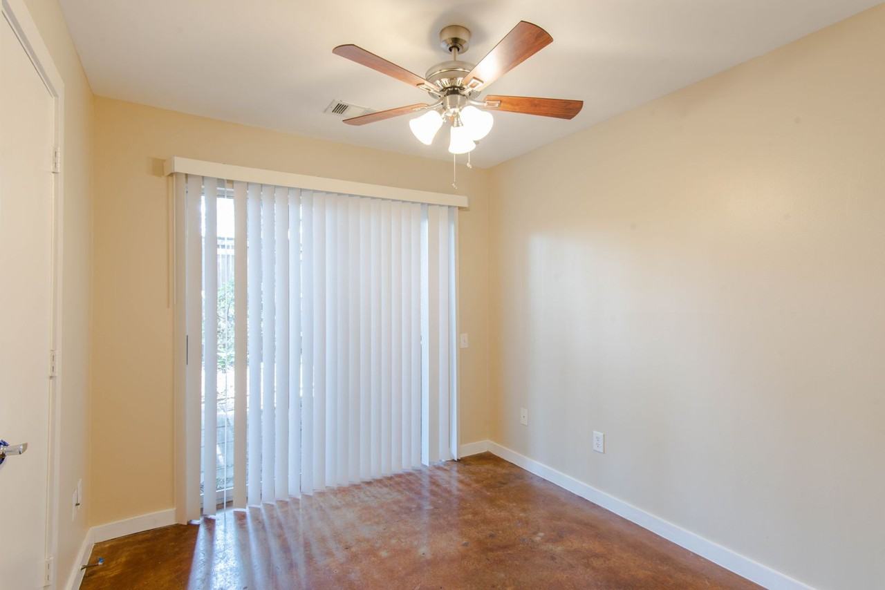 2724 Shelby Avenue - Photo 7 of 20