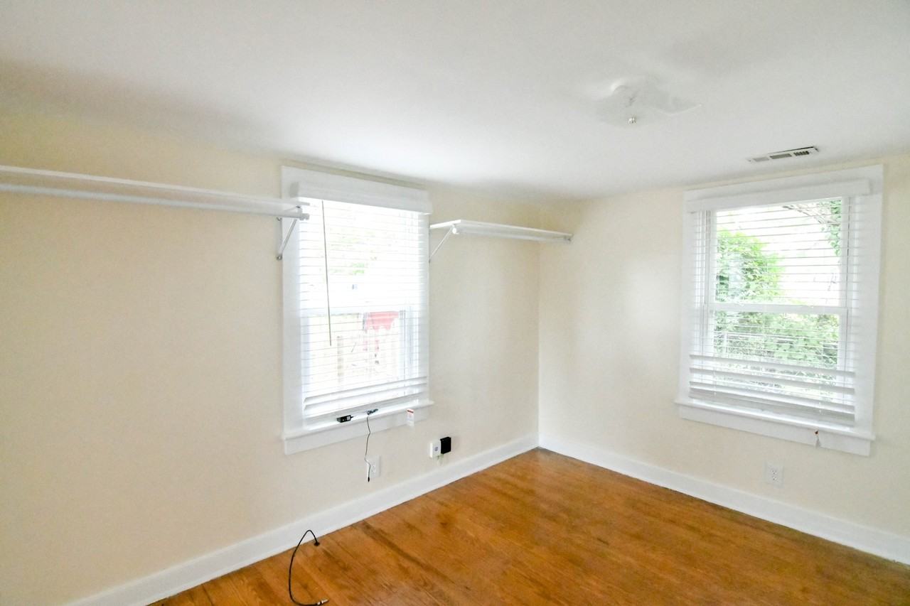 817 Rougemont Ave - Photo 5 of 9