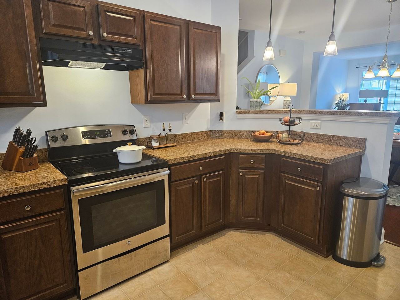 142 Silverspring Pl #A - Photo 4 of 19