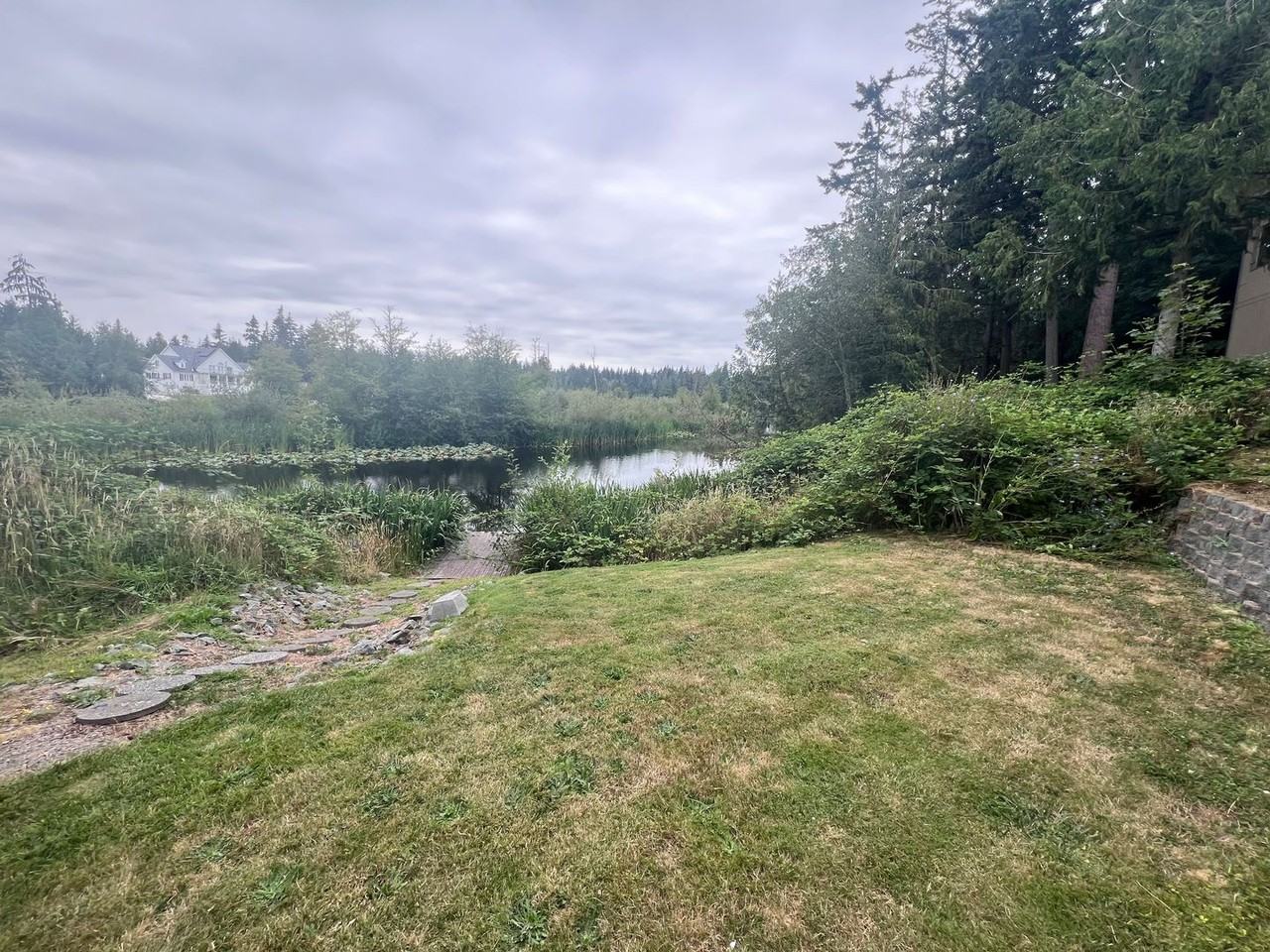 1793 Lake Dr - Photo 5 of 20