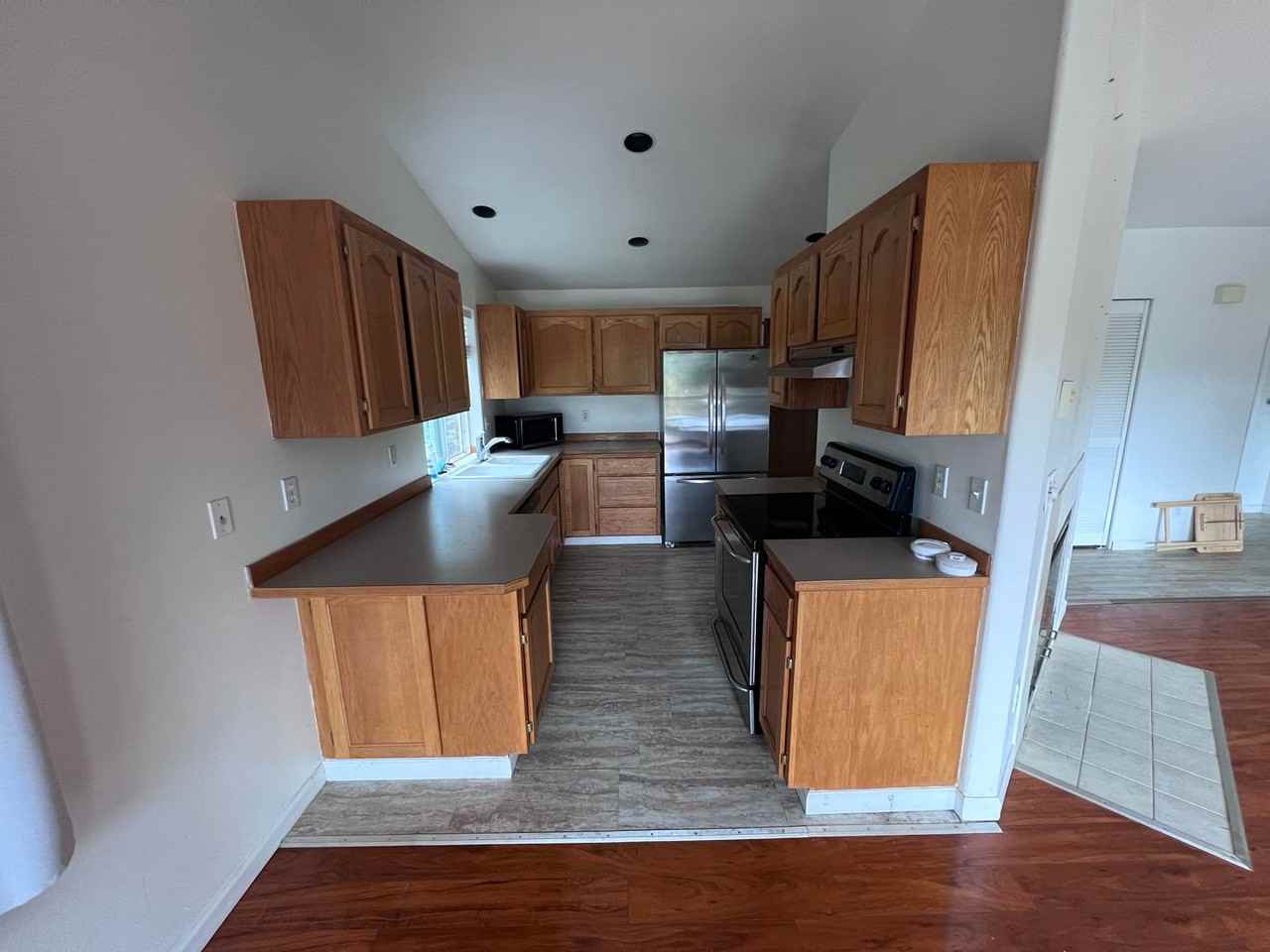 1793 Lake Dr - Photo 7 of 20