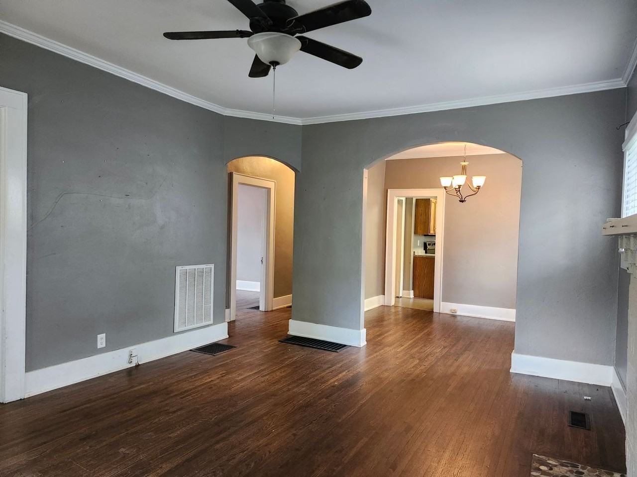3902 Wiley Ave - Photo 5 of 11