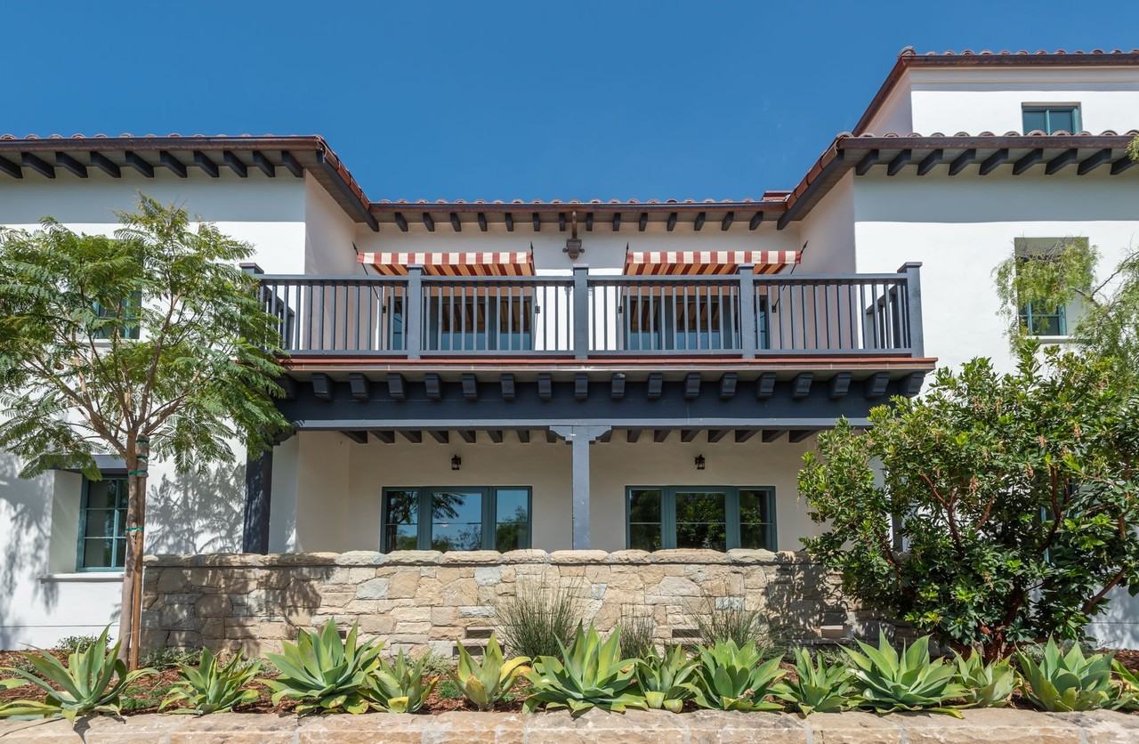 800 Santa Barbara St - Photo 3 of 3