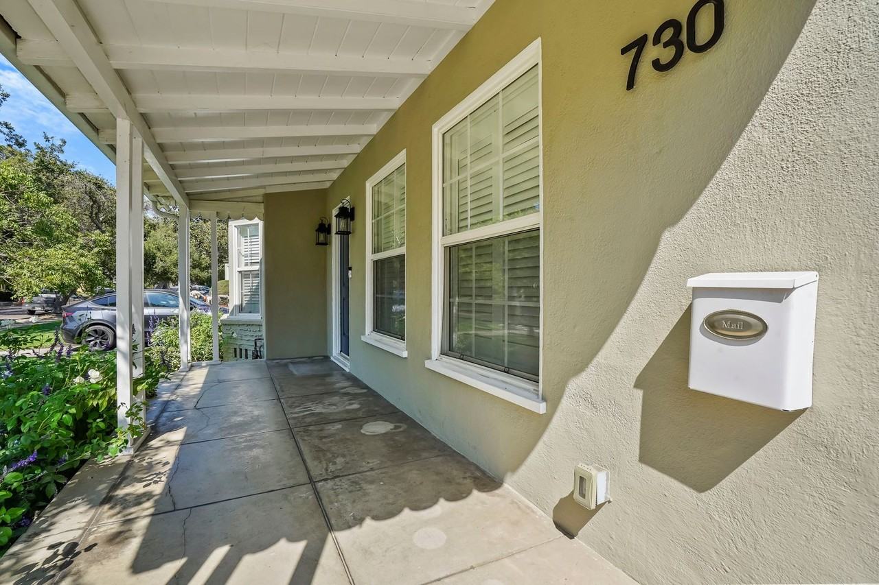 730 N Fairview St - Photo 2 of 32