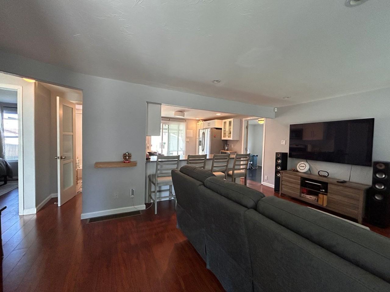 1571 W Cedar Ave - Photo 3 of 28