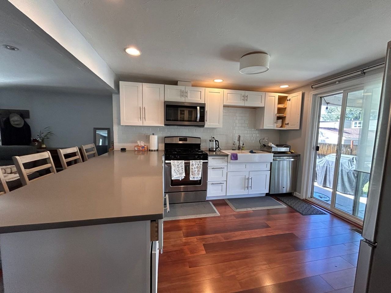 1571 W Cedar Ave - Photo 7 of 28