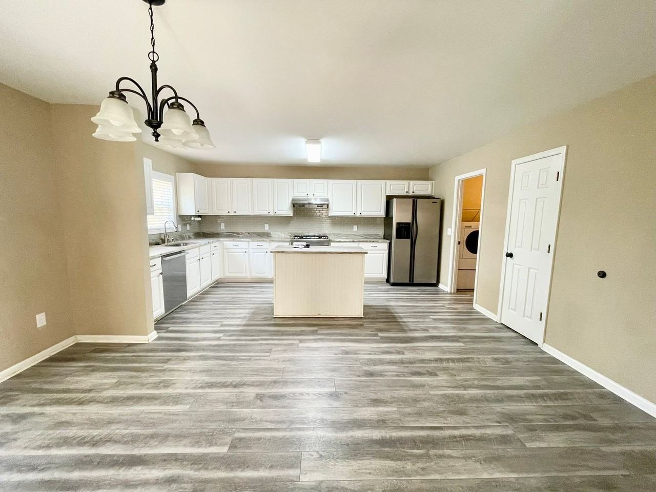 187 Derby Drive - Photo 5 of 18