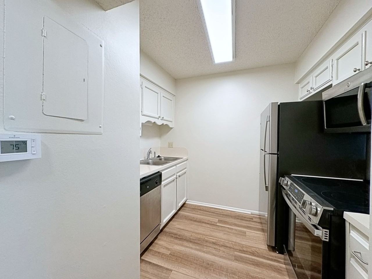 5222 Butter Creek Ln - Photo 4 of 23