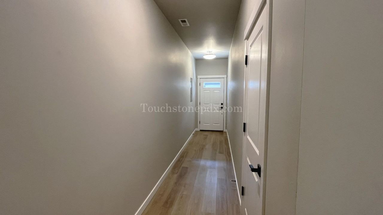 3855 Se 92nd Ave - Photo 2 of 30