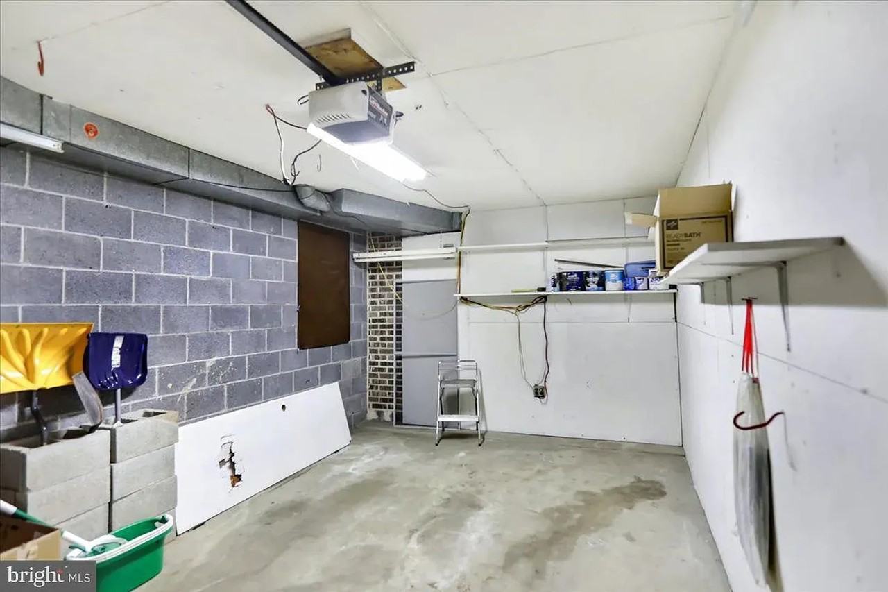 24 Club Ln - Photo 3 of 26