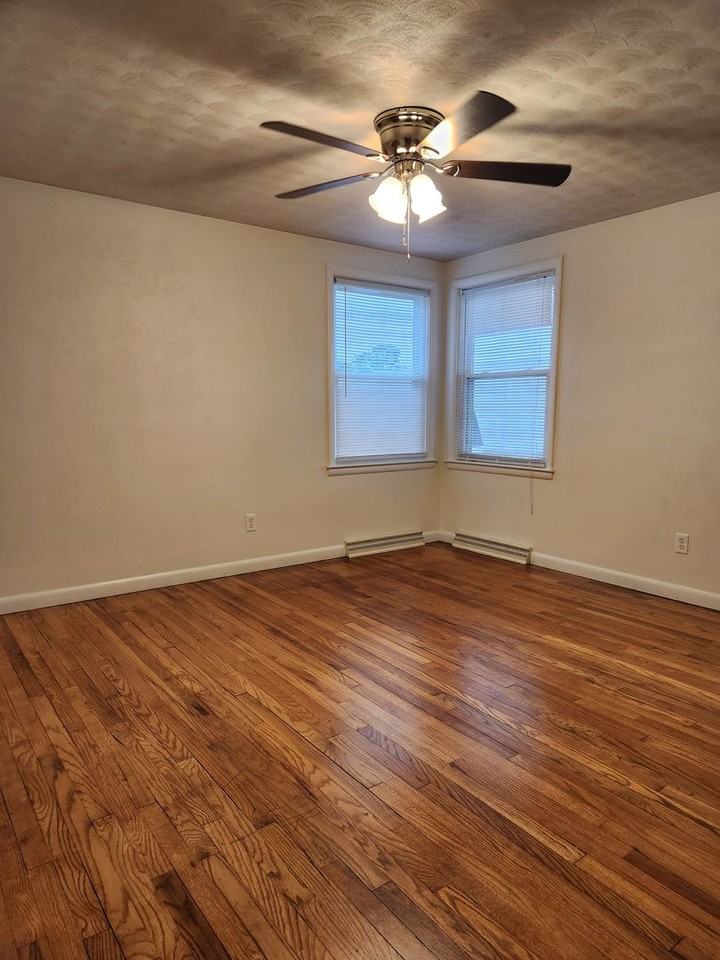 2650 Clearbrook Boulevard - Photo 7 of 18