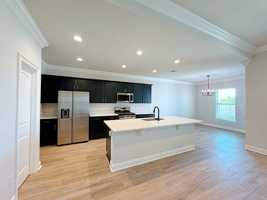 featured image of 722 Bellegrove Square Ave