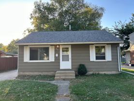 812 6th St Se - Photo 1 of 1