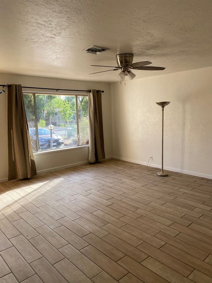 4745 Red Bluff St - Photo 2 of 16