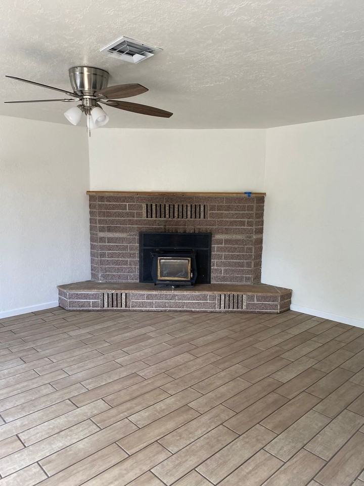 4745 Red Bluff St - Photo 3 of 16