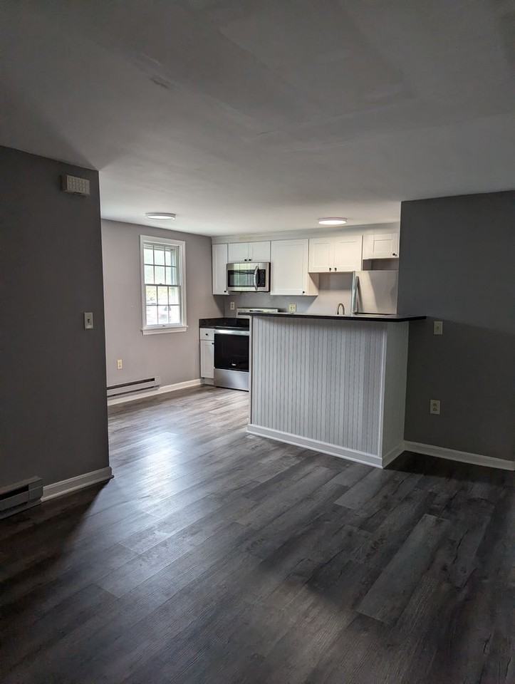 18 Main St - Photo 3 of 4