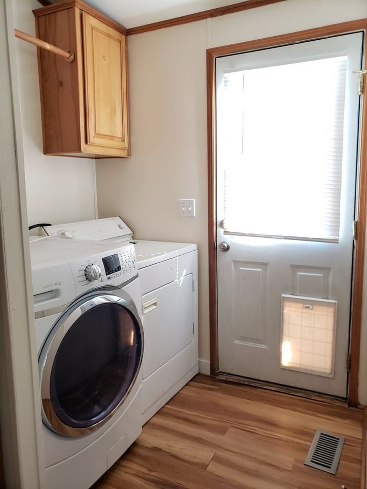 1305 N Wenatchee Ave - Photo 6 of 21