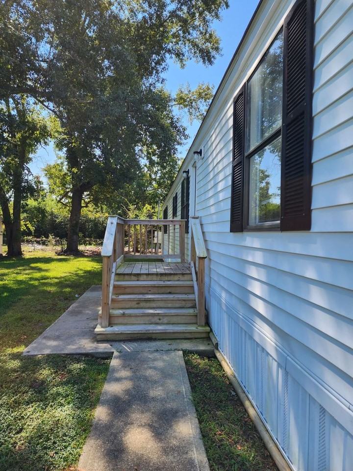 124 Littleton Street - Photo 3 of 22