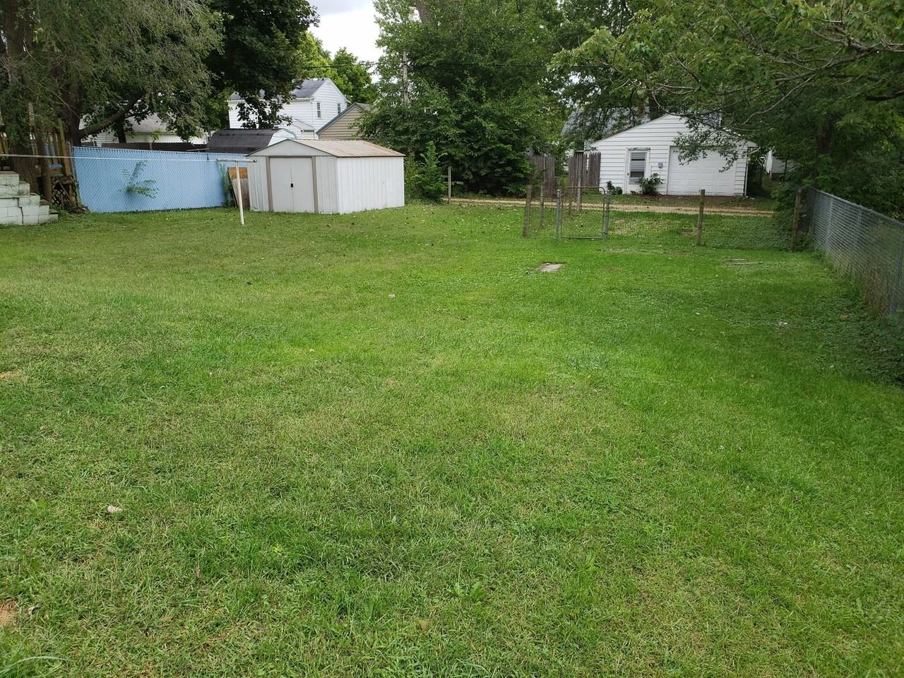 833 Johnson St - Photo 2 of 17