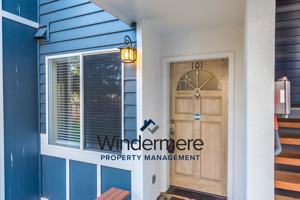 featured image of 300 N Oak Harbor St #B101