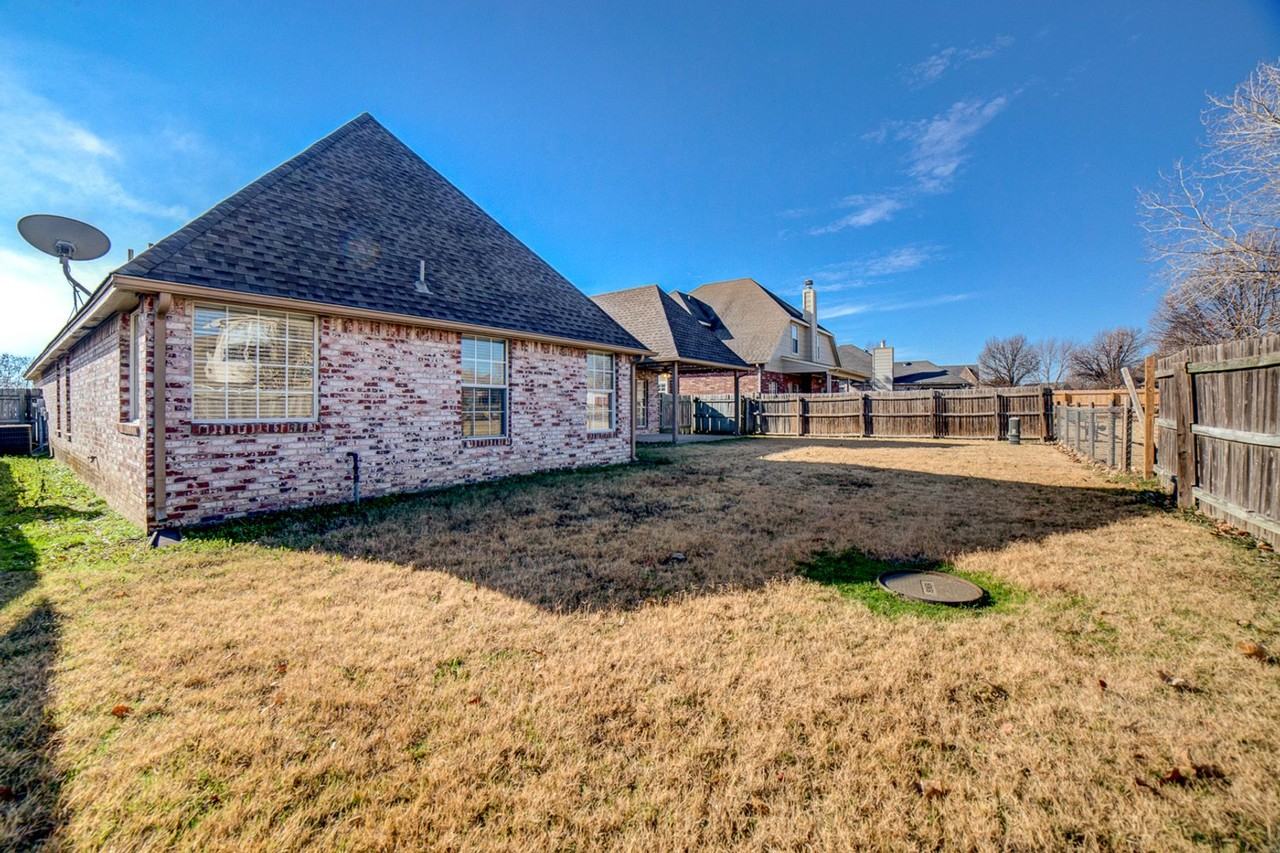 13317 E 89th St N - Photo 4 of 39