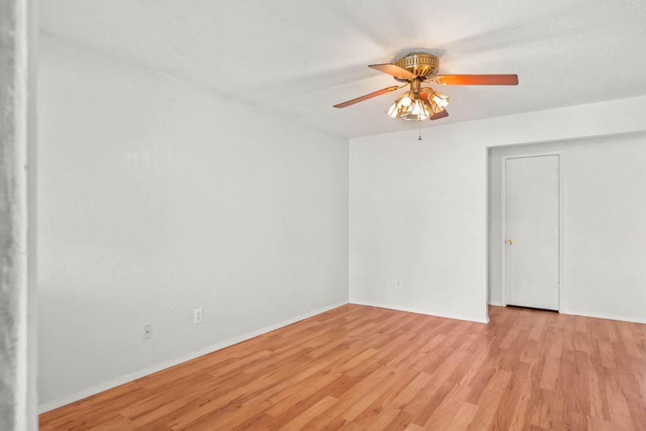 220 E Beech Ave - Photo 4 of 22
