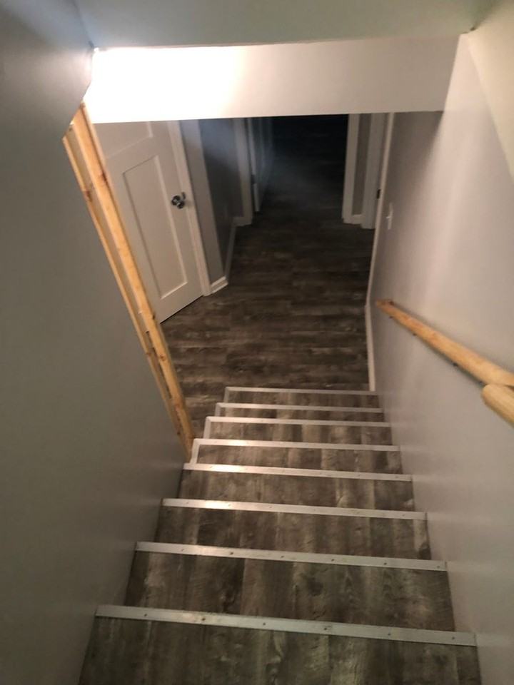 1076 18th Ave Se - Photo 5 of 16