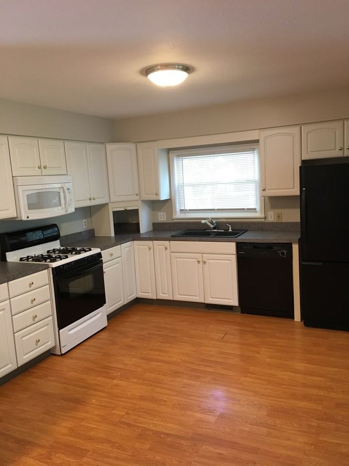 110 Sunrise Ter - Photo 2 of 22