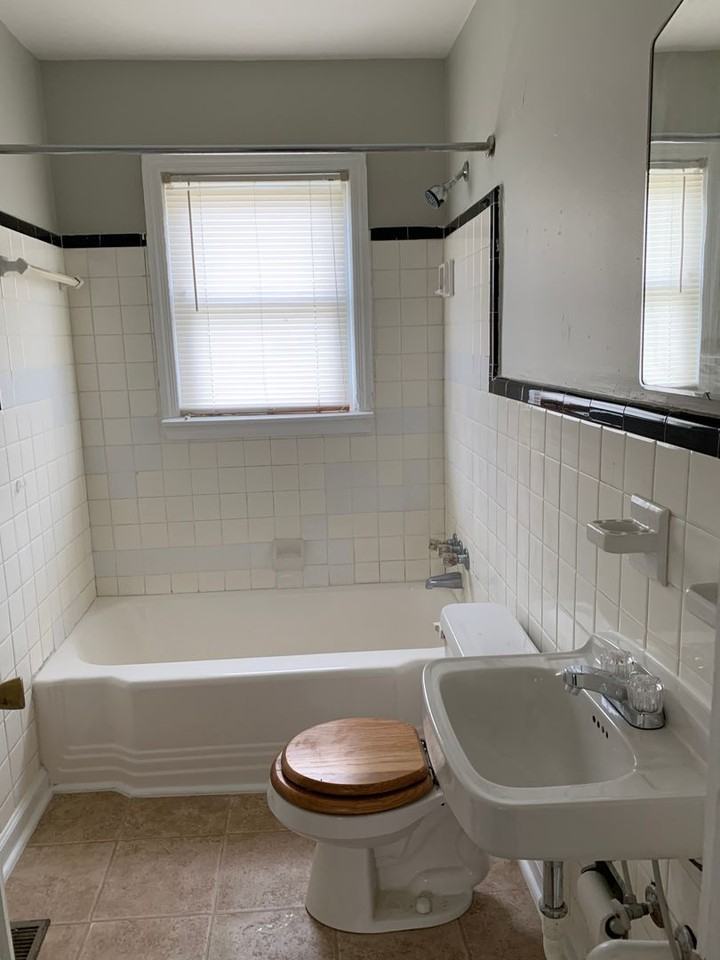 2223B Ireland Dr - Photo 6 of 11