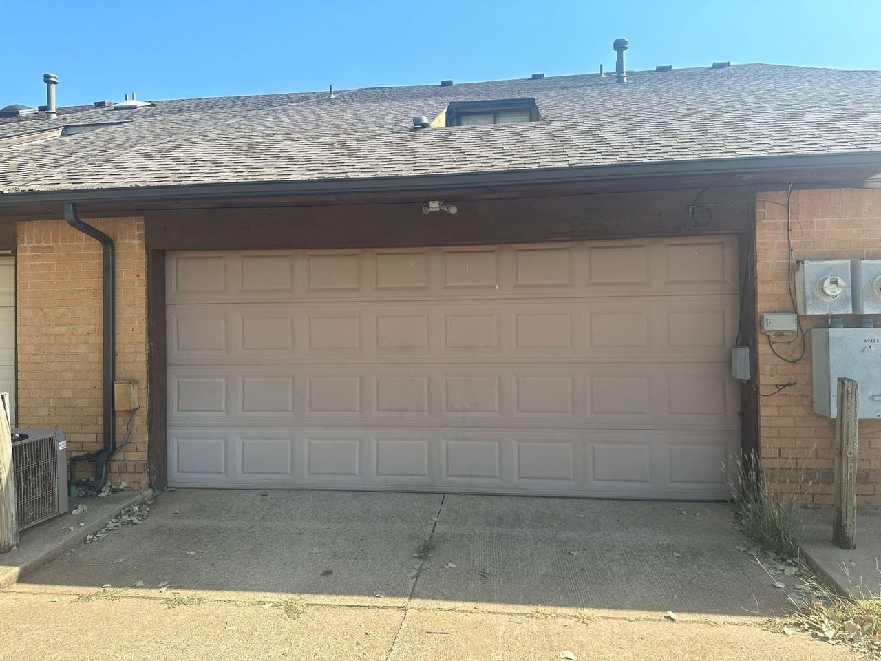 14019 Fairhill Ave - Photo 3 of 35
