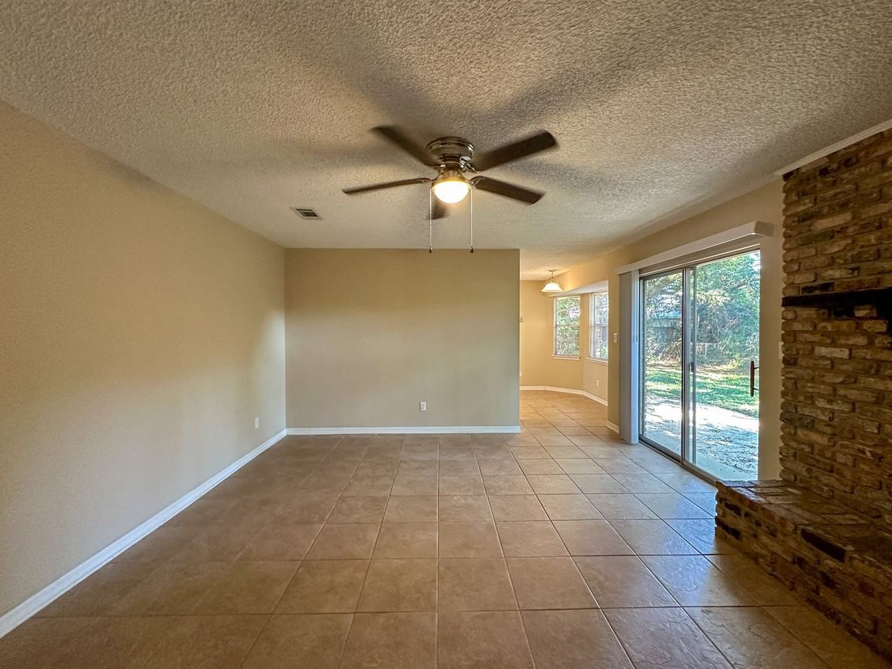 3660 Buford Cir - Photo 3 of 22