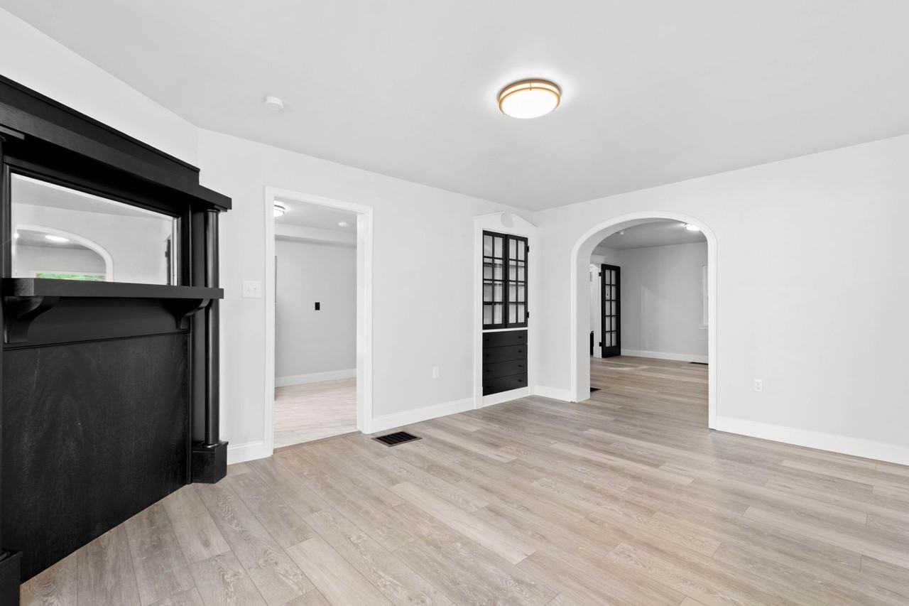 84 Pasadena St - Photo 4 of 23