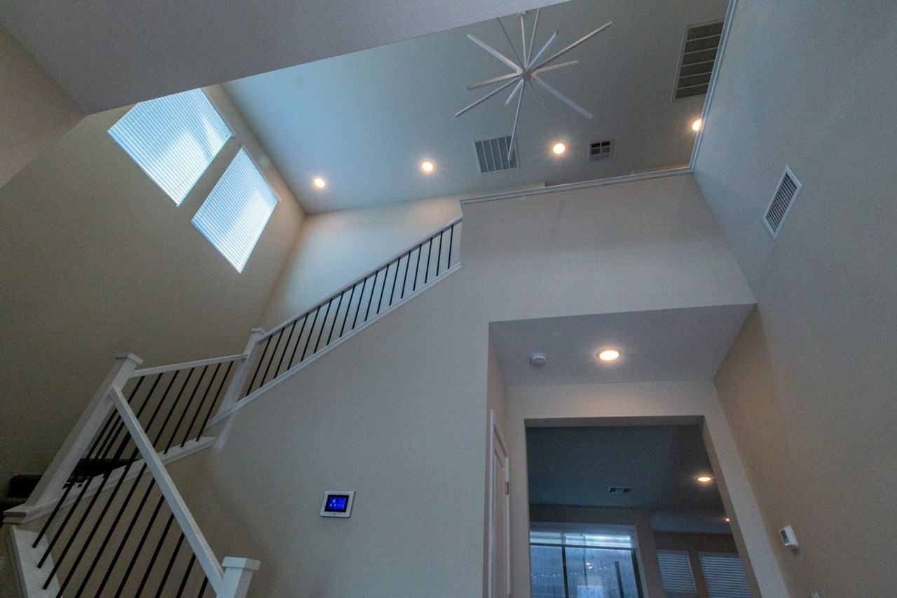 544 Ruby Mesa Ave - Photo 6 of 38
