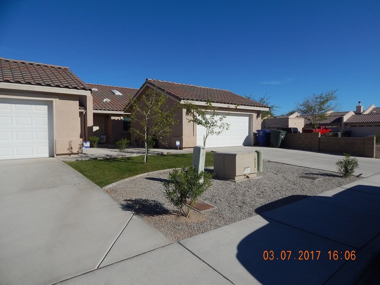 3187 S Todd Ave - Photo 2 of 32