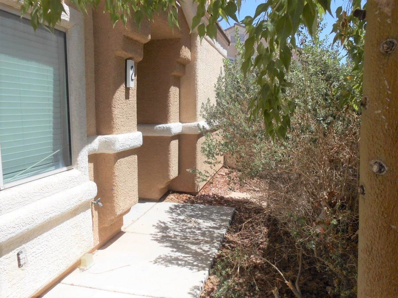 3516 Hazelnut Pine Pl #2 - Photo 2 of 42