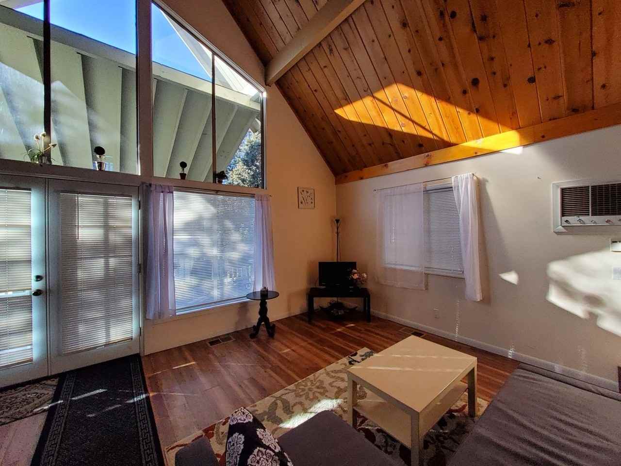 806 N Colcord Rd - Photo 2 of 29