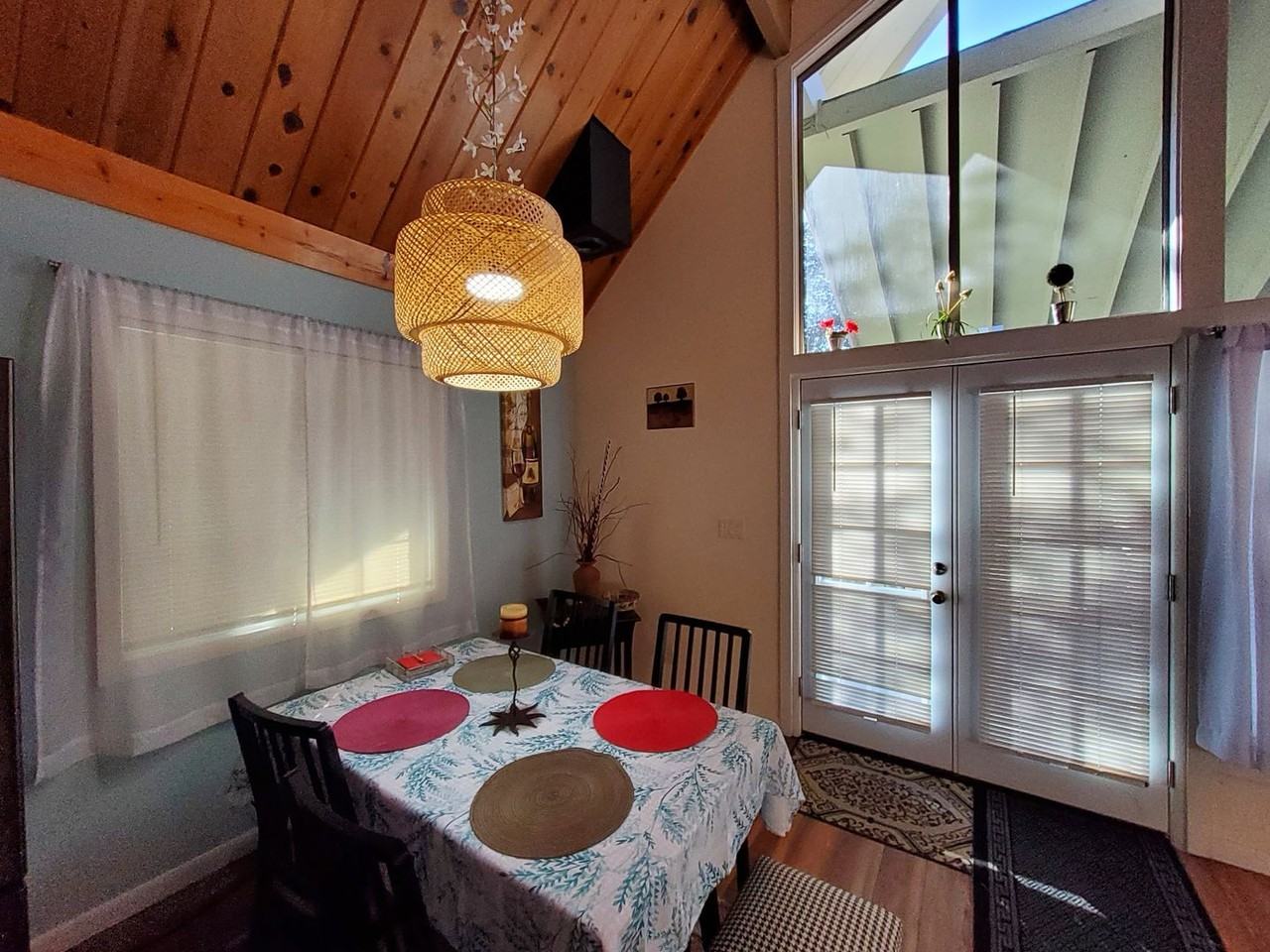 806 N Colcord Rd - Photo 3 of 29