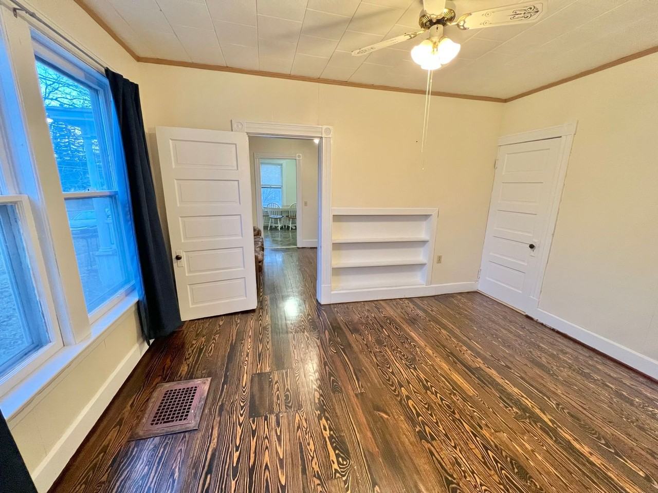 4 Barlow Street - Photo 7 of 9