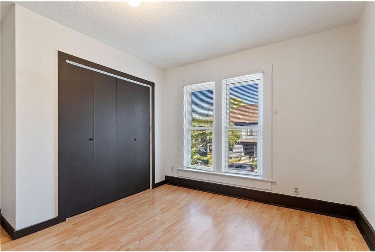 525 8th Ave Se - Photo 6 of 11