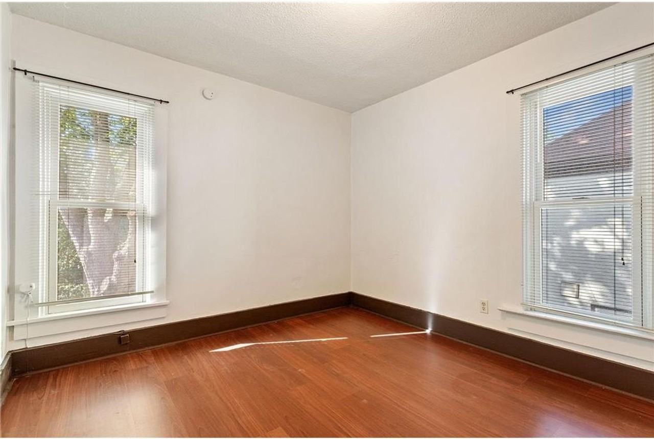 525 8th Ave Se - Photo 7 of 11