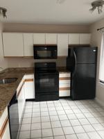 featured image of 425 Stonegate Ct