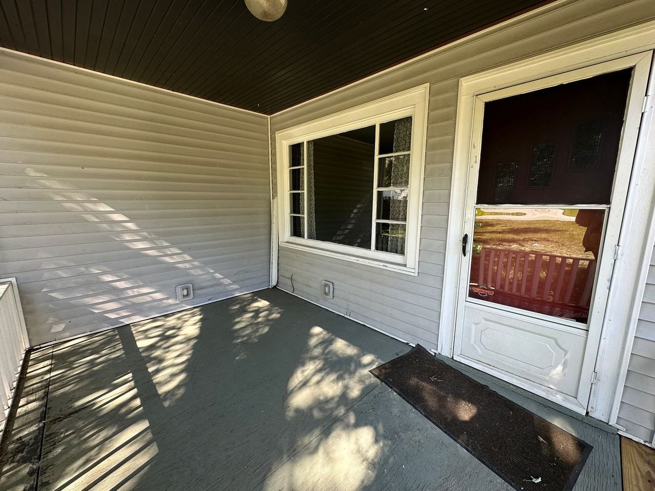 1922 W Washington Ave - Photo 6 of 21