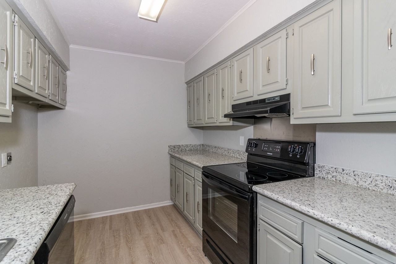 Scarlett Aoartments - Photo 3 of 10