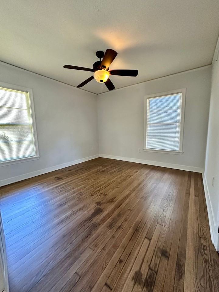 1026 Meadow Heights Dr - Photo 6 of 12