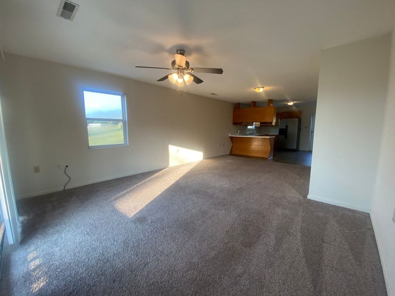 Eagle Crest Apartments - A - Photo 2 of 18