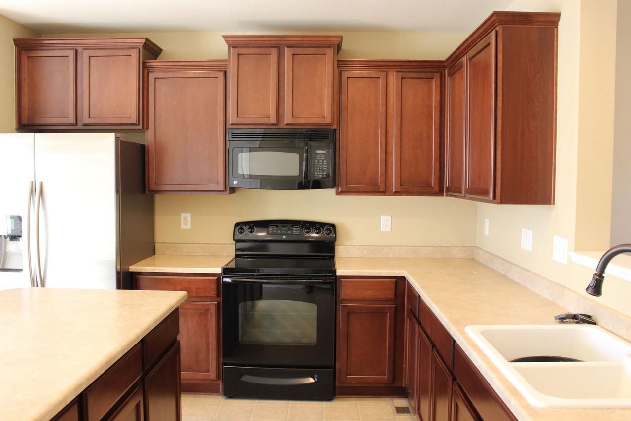 609 Botley Dr - Photo 3 of 16