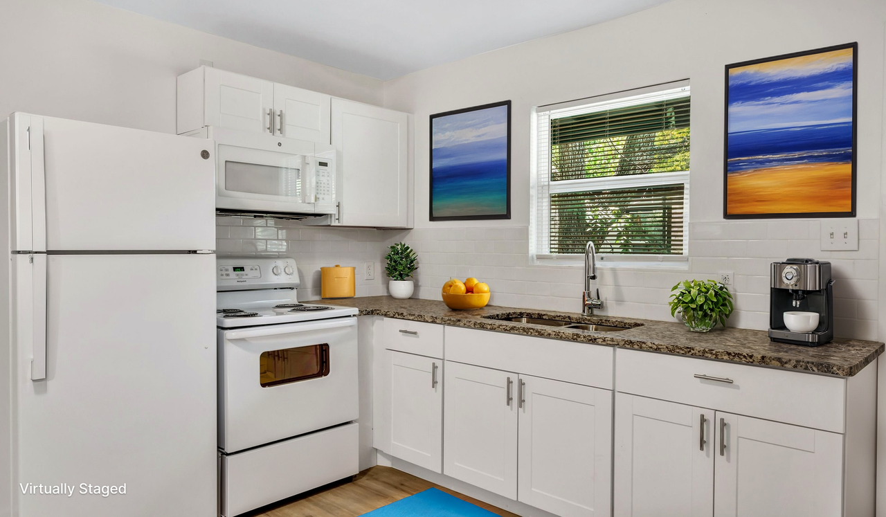 711 S Houston St #3 - Photo 2 of 7