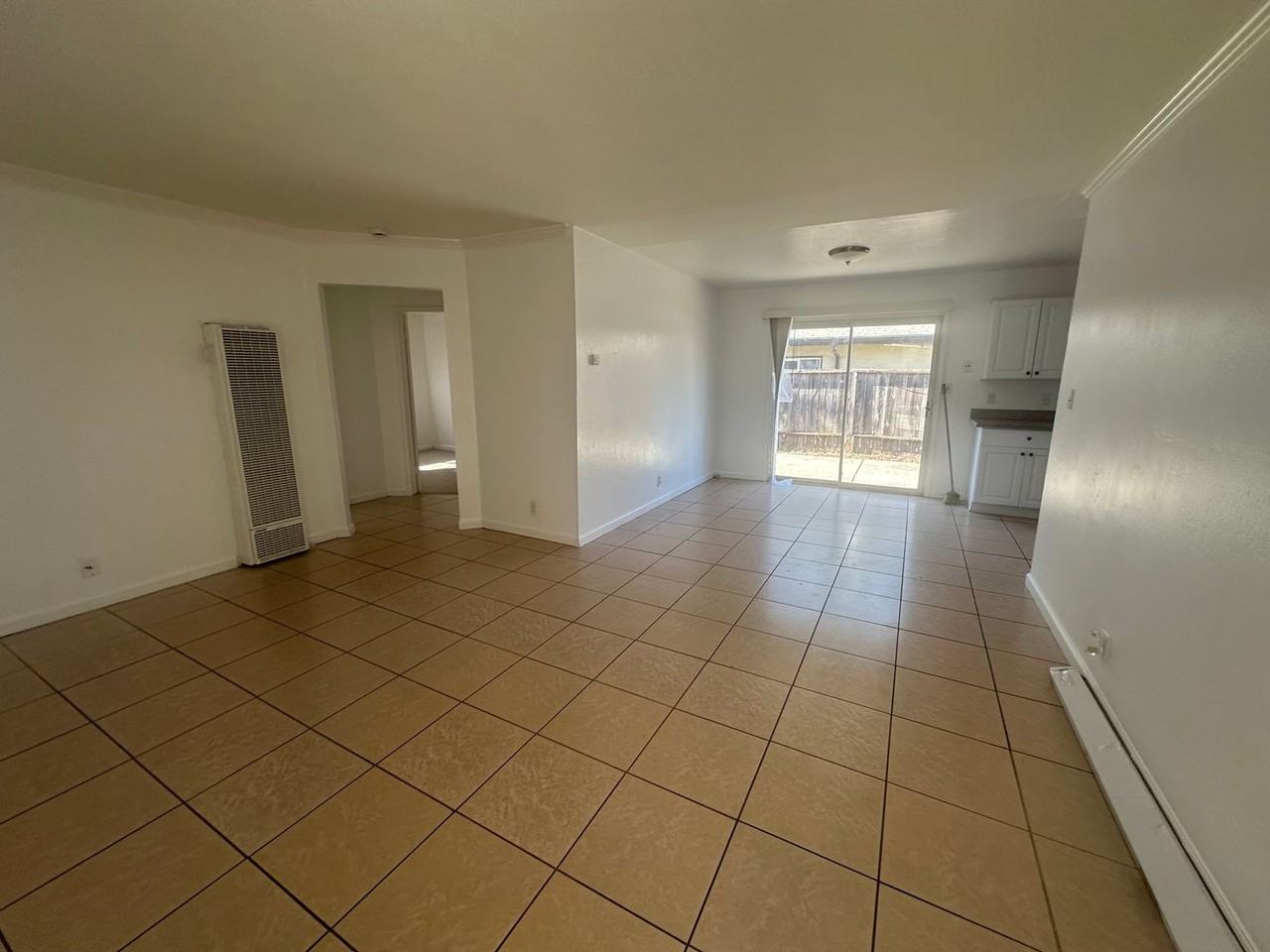 511 -332-348 Bartlett Ave - Photo 2 of 11