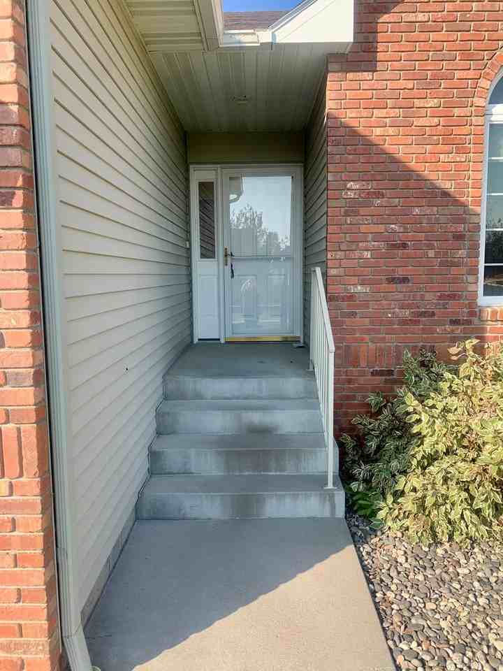 5803 Foxtail Ln - Photo 2 of 30