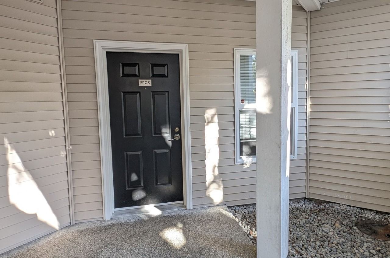 12118 Ne 171st Pl #E103 - Photo 2 of 22